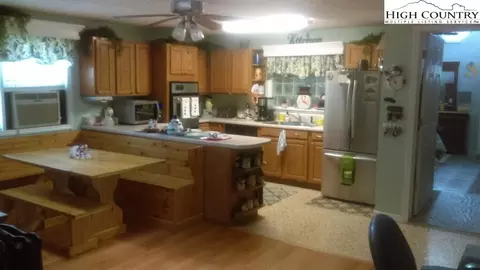 58 Elderberry Loop, Newland, NC 28657 photo 6