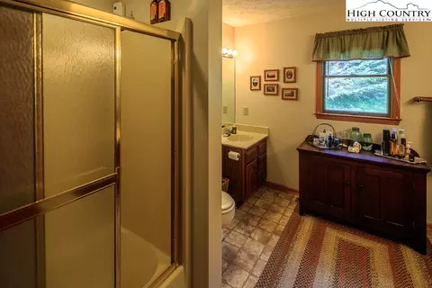 4331 Smithey Rd, Crumpler, NC 28617 photo 32