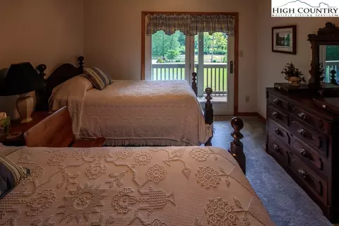 4331 Smithey Rd, Crumpler, NC 28617 photo 37