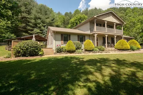 4331 Smithey Rd, Crumpler, NC 28617 photo 2