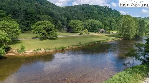 4331 Smithey Rd, Crumpler, NC 28617 photo 4