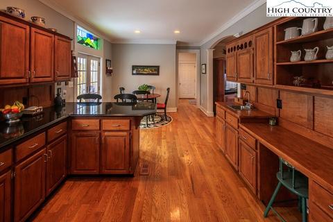 1074 Algonquin Dr, Boone, NC 28607 photo 25