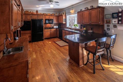 1074 Algonquin Dr, Boone, NC 28607 photo 23