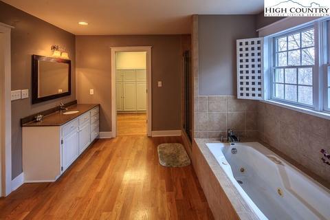 1074 Algonquin Dr, Boone, NC 28607 photo 40