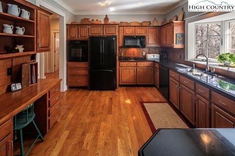 1074 Algonquin Dr, Boone, NC 28607 photo 24
