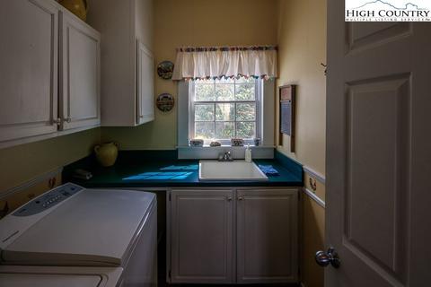 1074 Algonquin Dr, Boone, NC 28607 photo 21