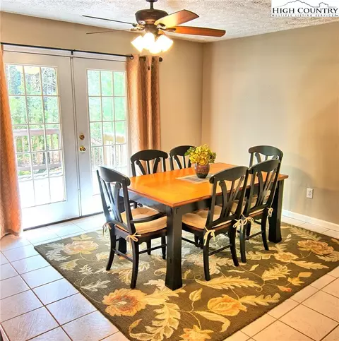 171 Oak Tree Ln, Jefferson, NC 28640 photo 9