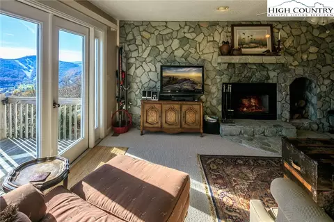 306 Windy Knob Trl, Seven Devils, NC 28604 photo 9