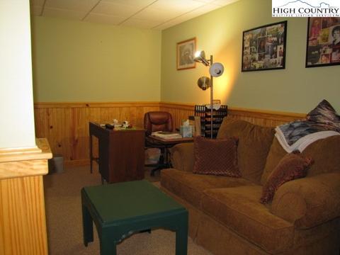 33 Fox Hill Loop, Newland, NC 28657 photo 14