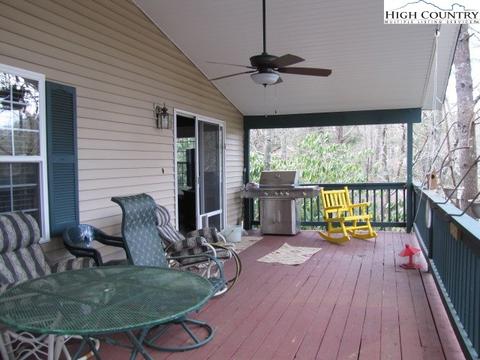 33 Fox Hill Loop, Newland, NC 28657 photo 13