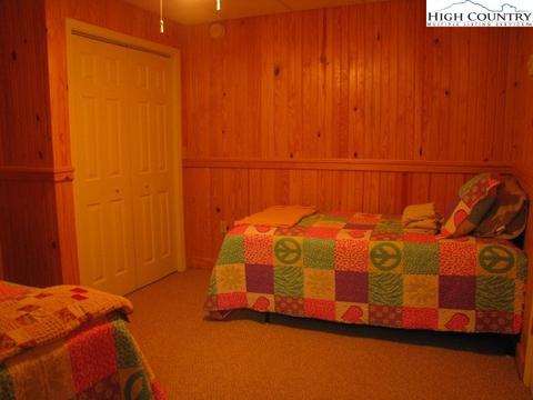 33 Fox Hill Loop, Newland, NC 28657 photo 20