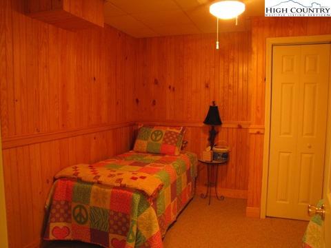 33 Fox Hill Loop, Newland, NC 28657 photo 21