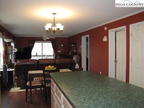 33 Fox Hill Loop, Newland, NC 28657 photo 7