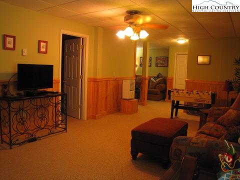 33 Fox Hill Loop, Newland, NC 28657 photo 18