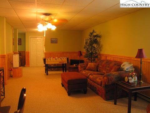 33 Fox Hill Loop, Newland, NC 28657 photo 17