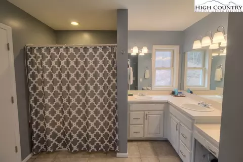 749 White Oak Rd, Vilas, NC 28692 photo 23