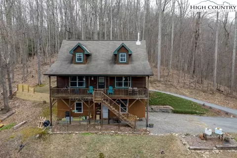 749 White Oak Rd, Vilas, NC 28692 photo 2