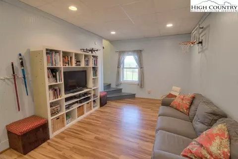 749 White Oak Rd, Vilas, NC 28692 photo 30