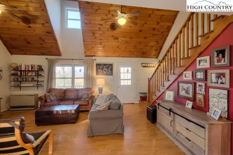 749 White Oak Rd, Vilas, NC 28692 photo 7
