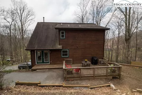 749 White Oak Rd, Vilas, NC 28692 photo 4