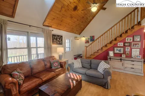 749 White Oak Rd, Vilas, NC 28692 photo 8