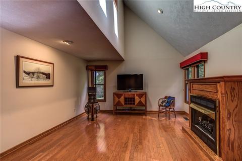 275 Locust Ln, Boone, NC 28607 photo 17