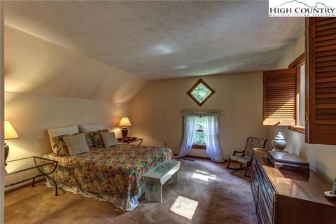 275 Locust Ln, Boone, NC 28607 photo 32