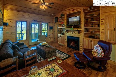 1303 Bobcat Mountain Rd, Purlear, NC 28665 photo 4