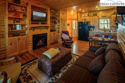 1303 Bobcat Mountain Rd, Purlear, NC 28665 photo 6
