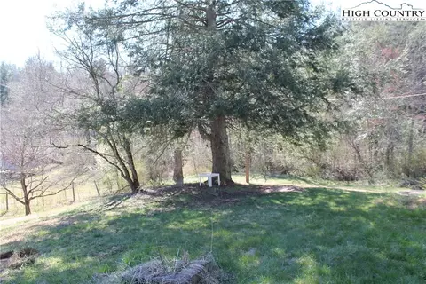 337 Bells View Ln, Purlear, NC 28665 photo 13