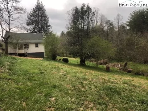 337 Bells View Ln, Purlear, NC 28665 photo 15
