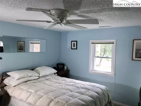 1030 Albert Phipps Rd, Crumpler, NC 28617 photo 23
