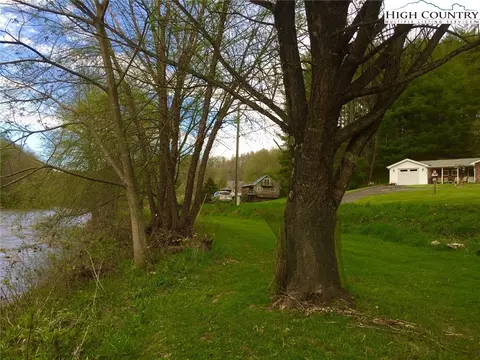 1030 Albert Phipps Rd, Crumpler, NC 28617 photo 3