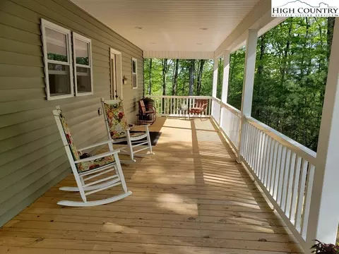 4874 Grayson Pkwy, Independence, VA 24348 photo 11