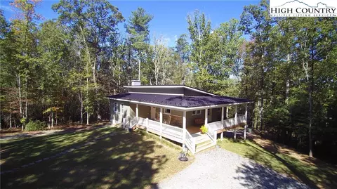 4874 Grayson Pkwy, Independence, VA 24348 photo 4