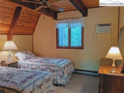 162 Hickory Knob, Deep Gap, NC 28618 photo 8