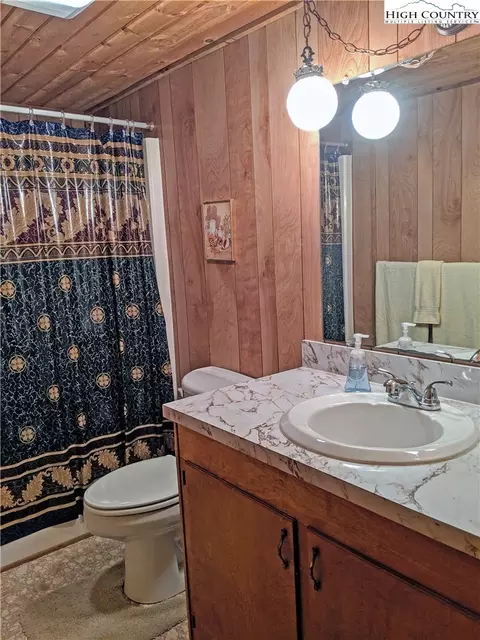 162 Hickory Knob, Deep Gap, NC 28618 photo 12