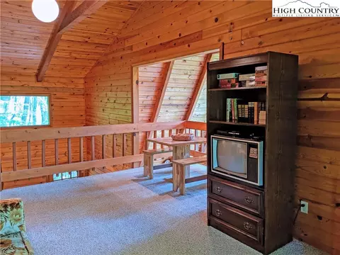 162 Hickory Knob, Deep Gap, NC 28618 photo 24