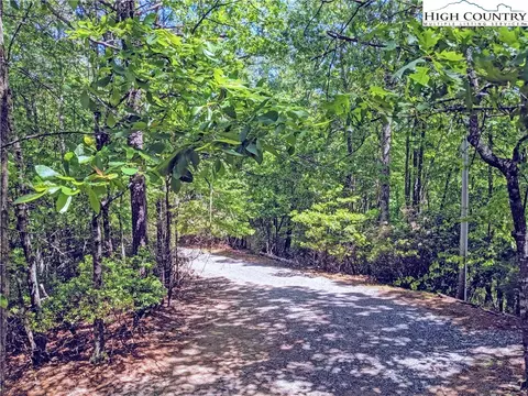 162 Hickory Knob, Deep Gap, NC 28618 photo 30