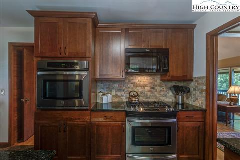 199 Eagle Nest Dr, Deep Gap, NC 28618 photo 9