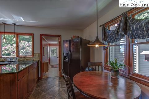 199 Eagle Nest Dr, Deep Gap, NC 28618 photo 12