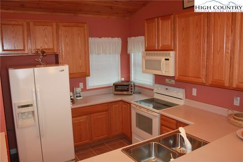 468 Elderberry Ridge Rd #A-301, Beech Mountain, NC 28604 photo 5