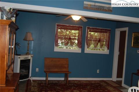 8 Park Loop Loop, Newland, NC 28657 photo 6