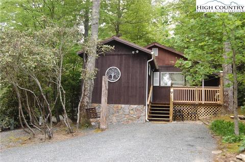 8 Park Loop Loop, Newland, NC 28657 photo 2