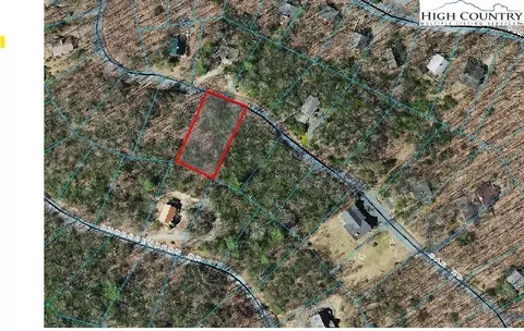 223 Oak Rd, Beech Mountain, NC 28604 photo 1