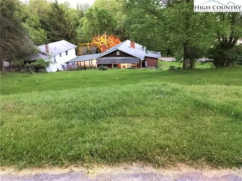 151 Gragg St, Boone, NC 28607 photo 3