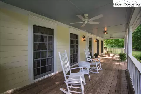205 Glendale Dr, Boone, NC 28607 photo 4