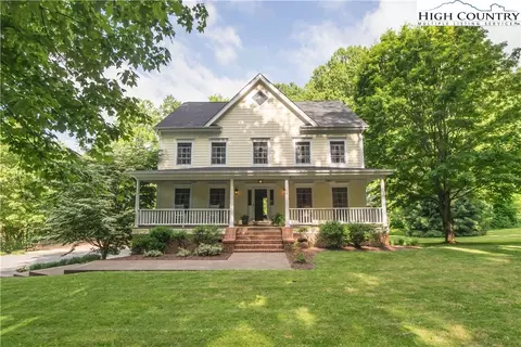 205 Glendale Dr, Boone, NC 28607 photo 2