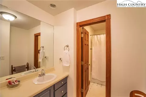 205 Glendale Dr, Boone, NC 28607 photo 32