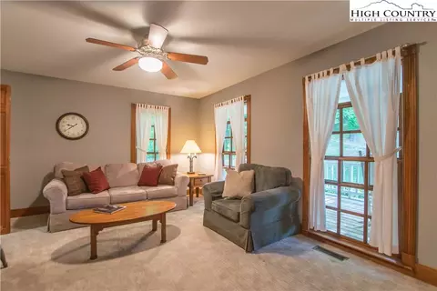 205 Glendale Dr, Boone, NC 28607 photo 8